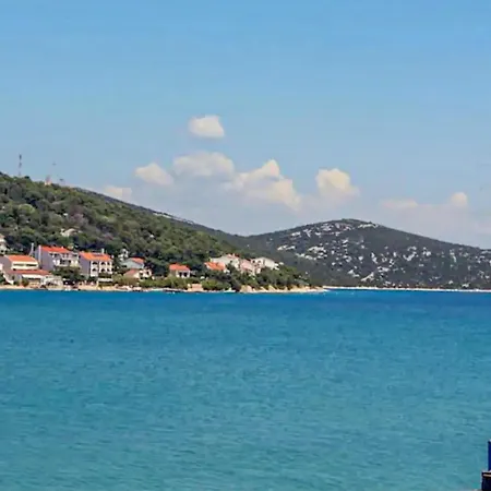 Beach Front Home In Tisno With Wifi *